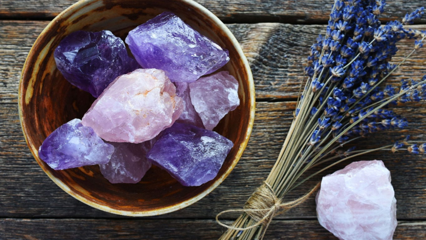 Unleashing the Powerful Trio of Holistic Health, Mindset, and Healing Crystals